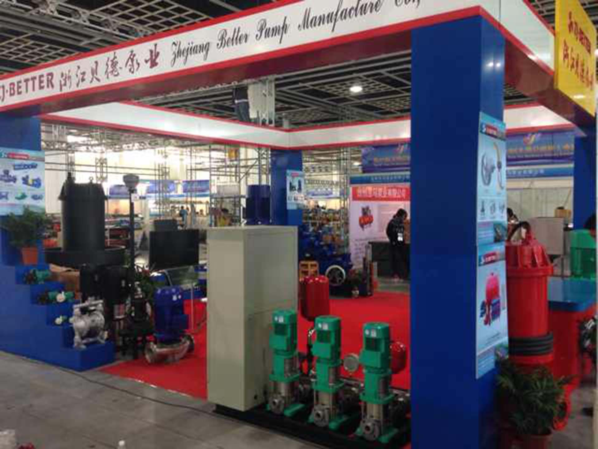 customer in exhibition