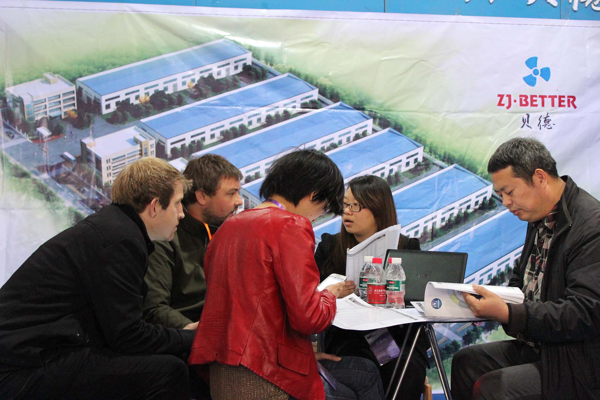 customer in exhibition