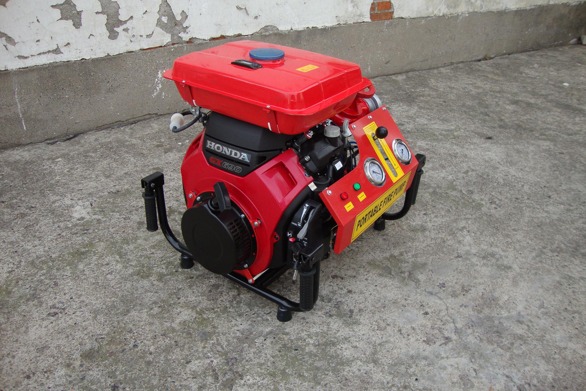 Portable gasoline fire pump