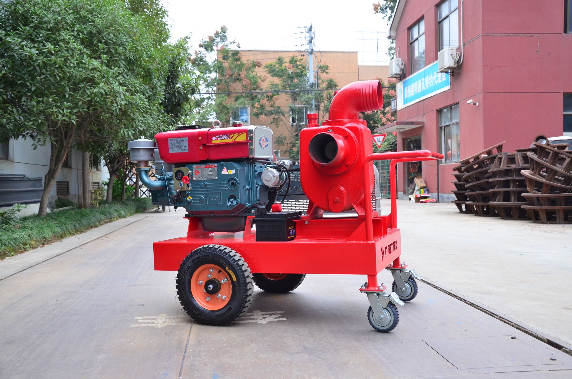 Single Cylinder Diesel Self-priming Fire Pump 01